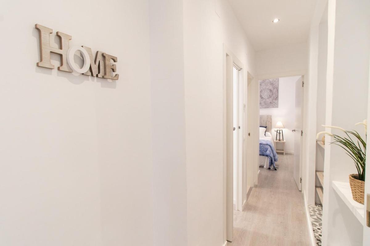 C93 - Trendy Two Bedrooms In Ollerias Malaga Zewnętrze zdjęcie